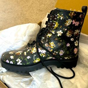 Sanctuary Mode combat boots size 8 NEW